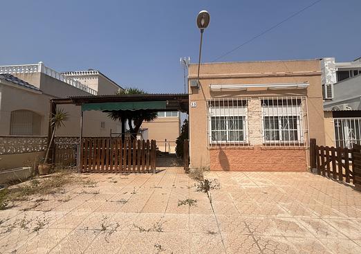 Land in San Miguel de Salinas