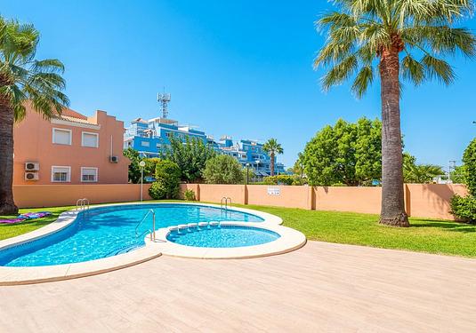 Town house in El Vergel