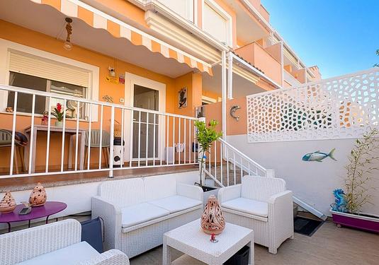 Town house in El Vergel