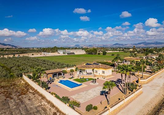 Villa in Catral