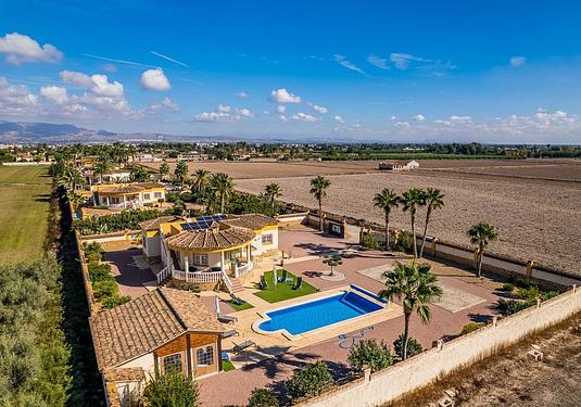 Villa in Catral