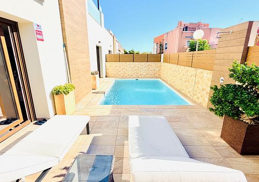 Town house in Los Montesinos