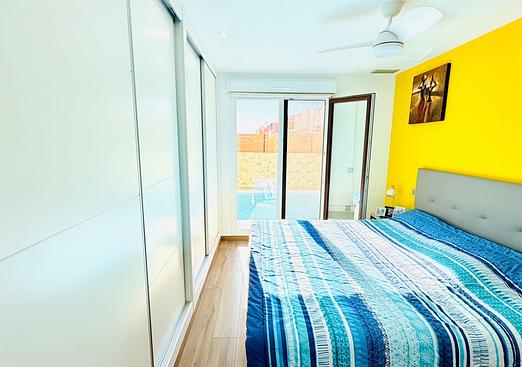 Town house in Los Montesinos