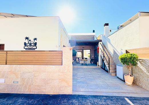 Town house in Los Montesinos