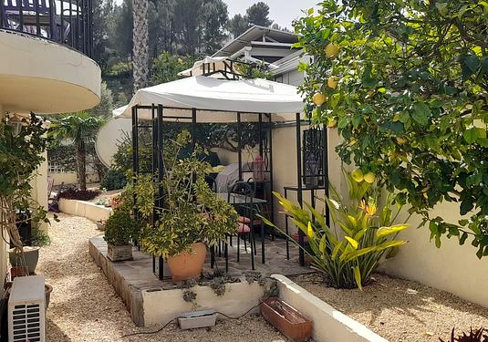 Villa in Orba