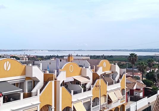Apartment in Los Montesinos