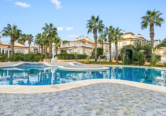 Apartment in Orihuela Costa