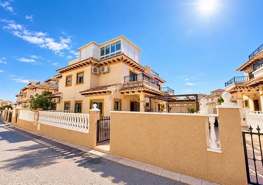 Town house in La Zenia
