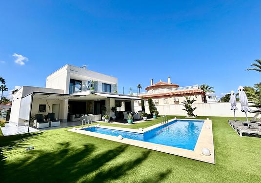 Villa in Los Urrutias