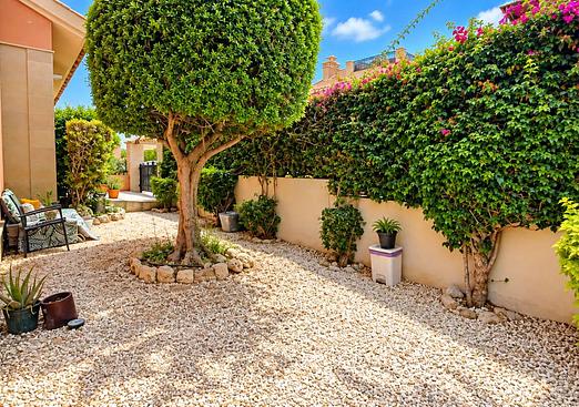 Villa in Algorfa