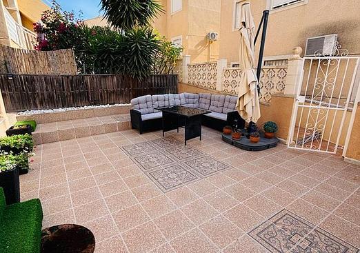 Apartment in Orihuela Costa