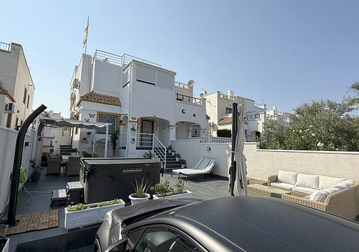 Villa in Orihuela Costa