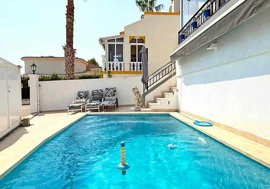 Villa in Orihuela Costa