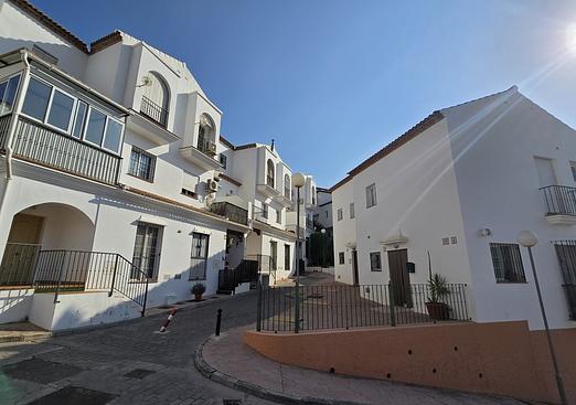 Town house in Alcaucín