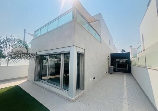 Villa in Los Alcazares