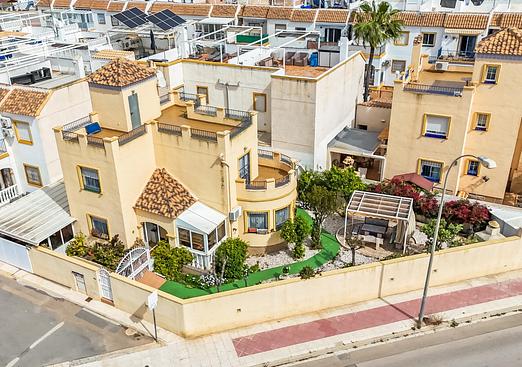 Villa in Orihuela Costa