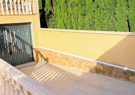 Villa in Villamartin