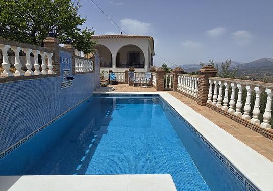 Town house in Alcaucín