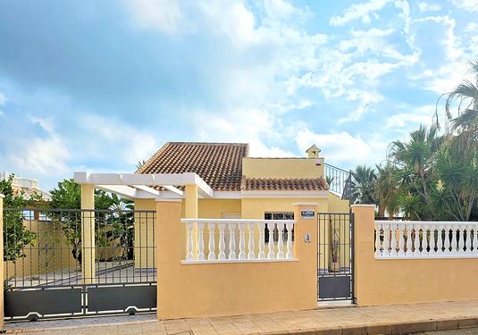 Villa in Los Urrutias