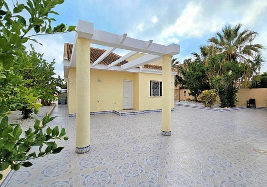 Villa in Los Urrutias