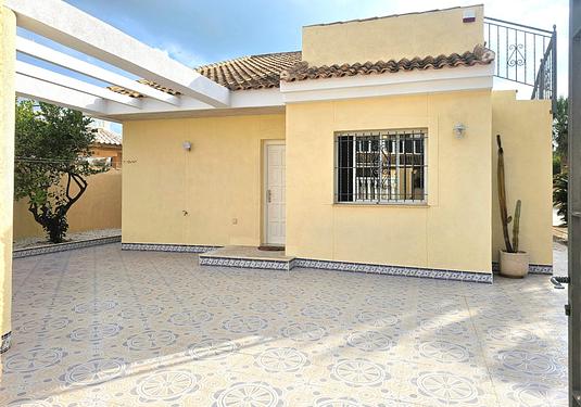 Villa in Los Urrutias