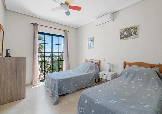 Villa in Orihuela Costa