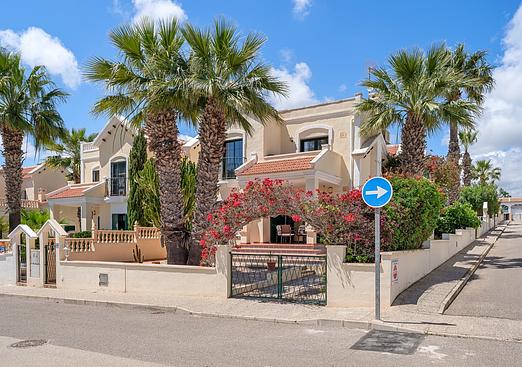 Villa in Orihuela Costa