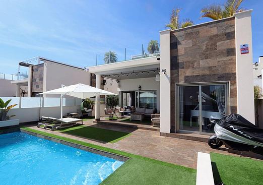 Villa in Orihuela Costa