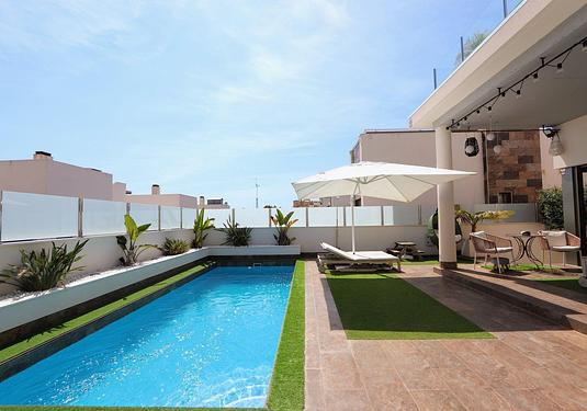 Villa in Orihuela Costa