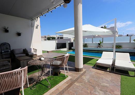 Villa in Orihuela Costa