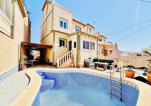 Villa in San Miguel de Salinas