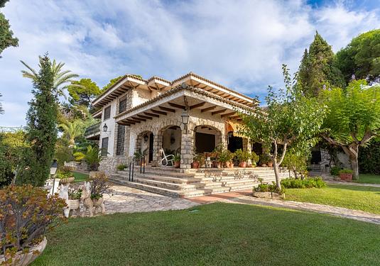 Villa in Alicante