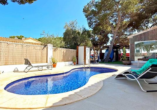 Villa in Orihuela Costa