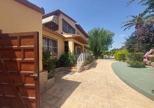 Villa in Albir