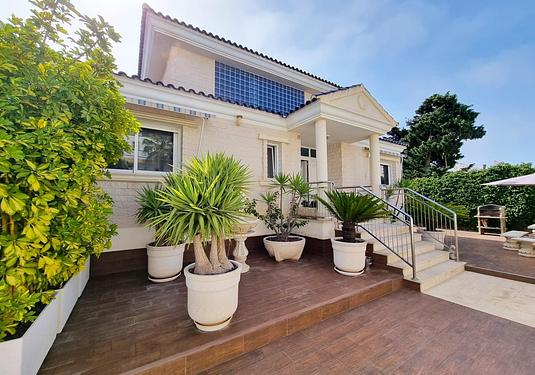 Villa in Torrevieja