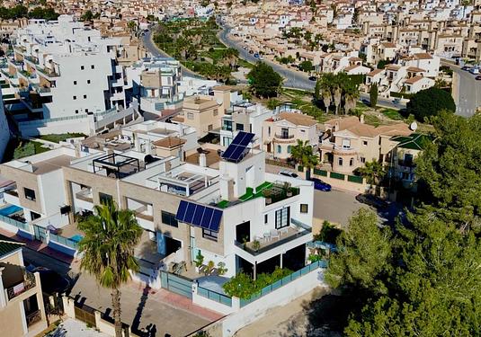 Villa in Orihuela Costa