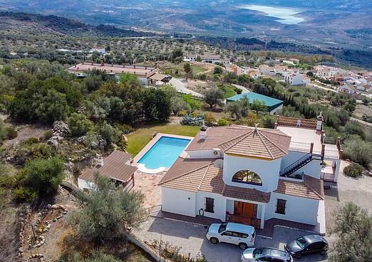 Villa in Periana
