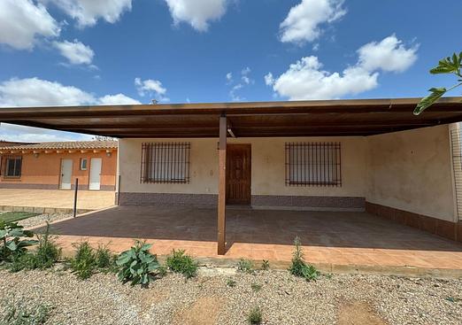 Town house in Fuente Alamo