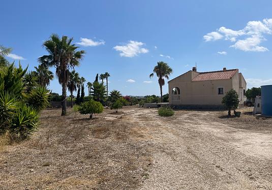 Country house in Benejuzar