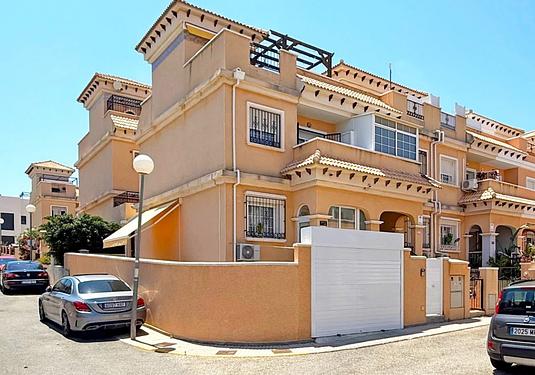 Town house in Orihuela Costa