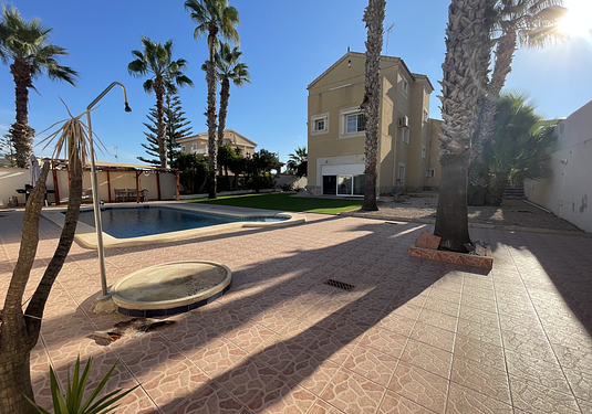 Villa in La Zenia