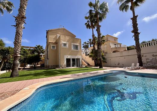 Villa in La Zenia