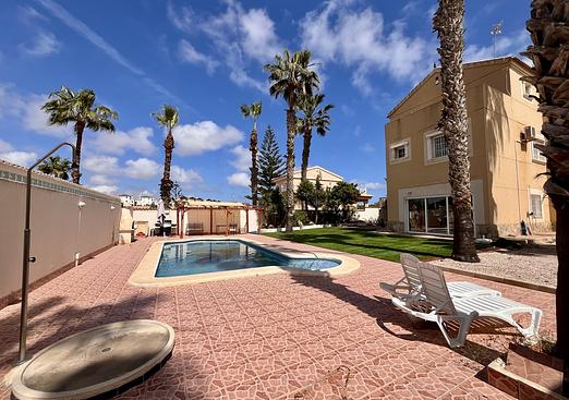 Villa in La Zenia