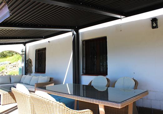 Country house in Salar