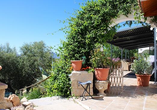 Country house in Salar