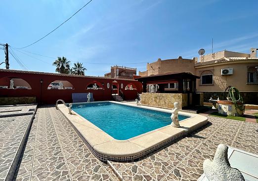 Villa in El Chaparral