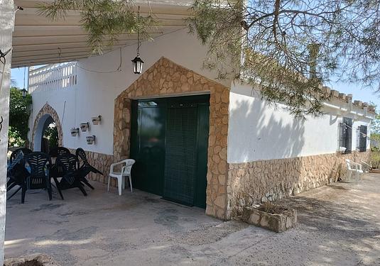Country house in Yecla