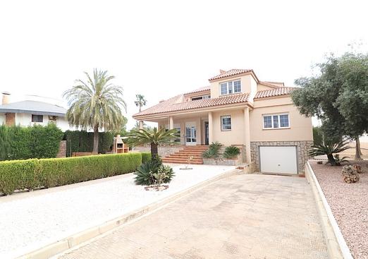 Villa in Mil Palmeras