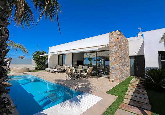 Villa in Pilar de La Horadada
