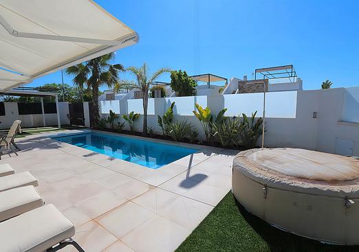 Villa in Pilar de La Horadada